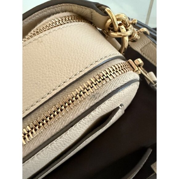 Tod's T-plaque leather crossbody camera bag in Tan - Picture 8 of 12